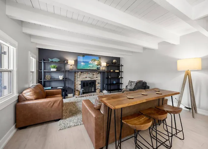 New Calle De Santiago In The Heart Of Pensacola! *